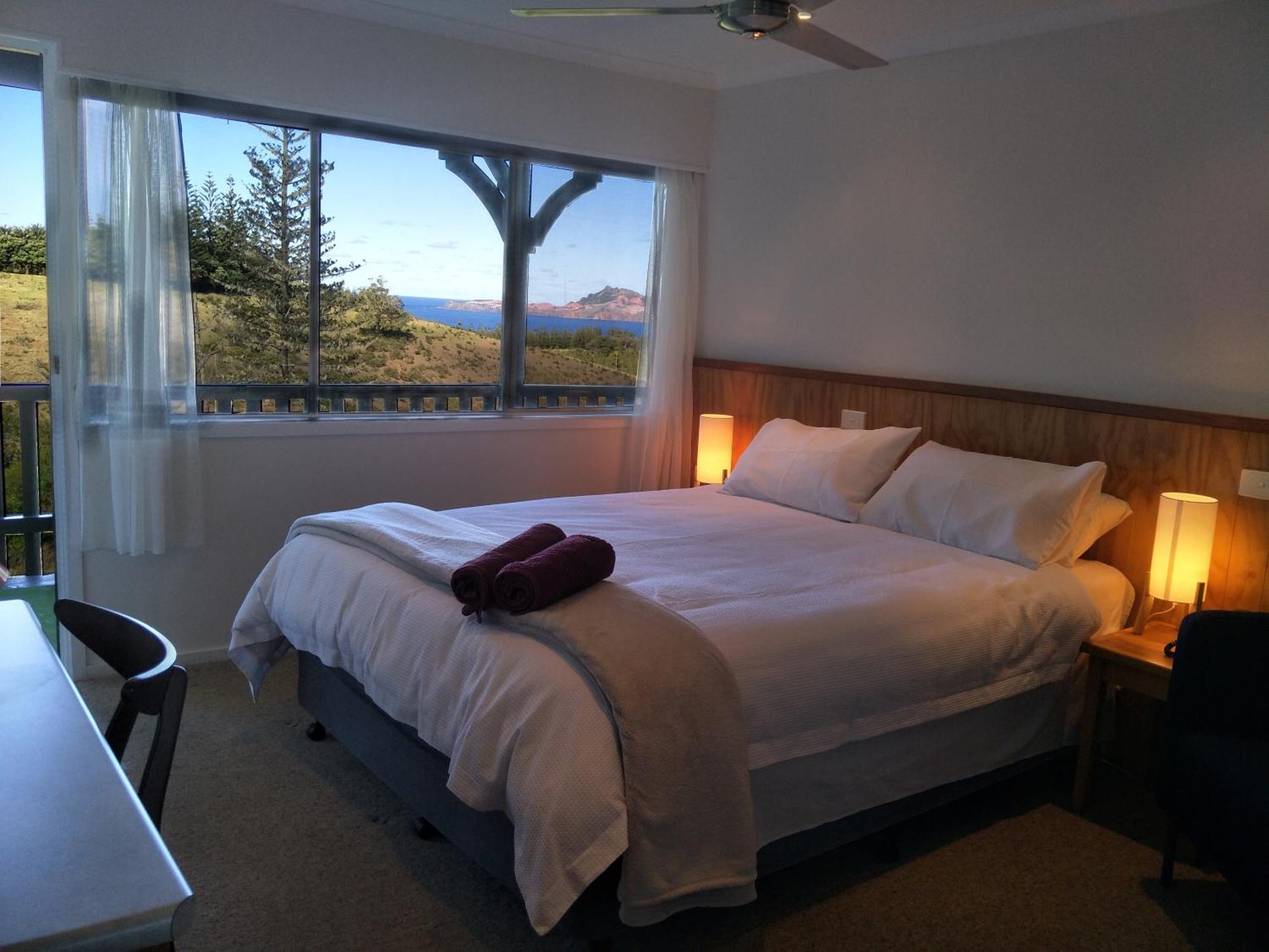 Seaview Norfolk Island Hotel Burnt Pine Room photo